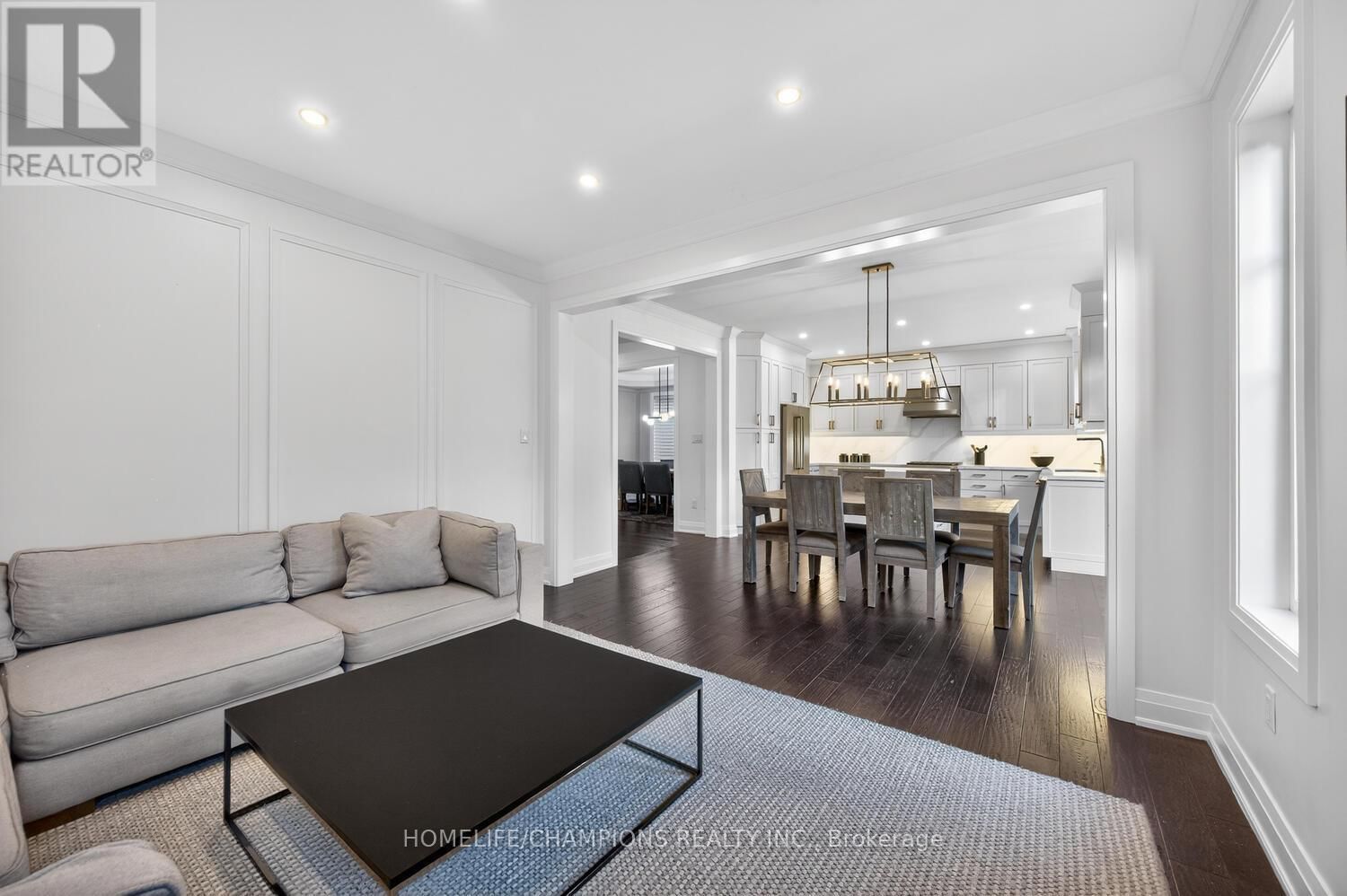 36 TRURO CIRCLE Image 18