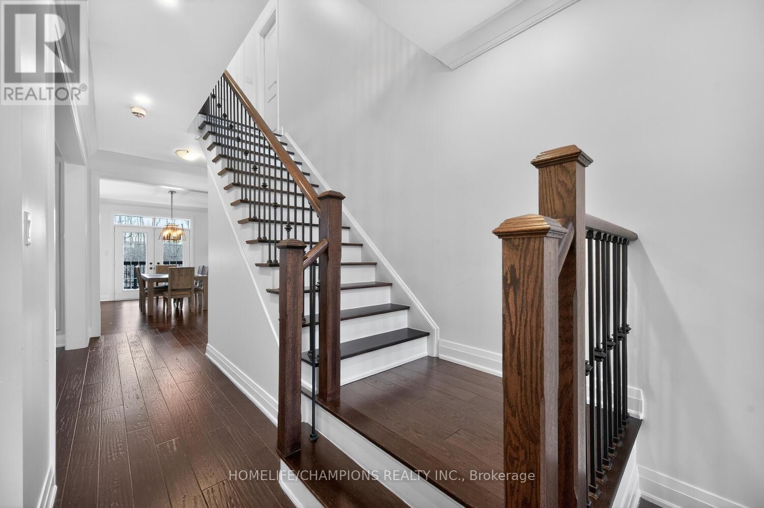 36 TRURO CIRCLE Image 26