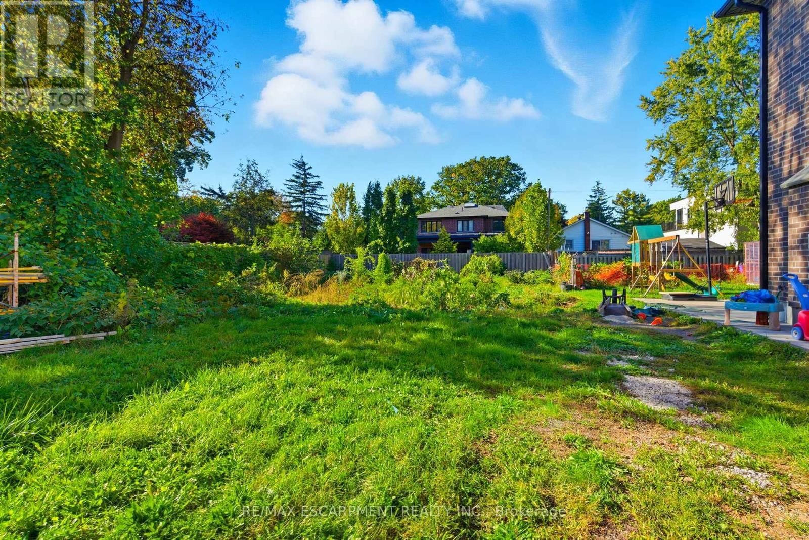 75 TROY STREET Image 12