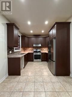 25 LISSON CRESCENT Image 9