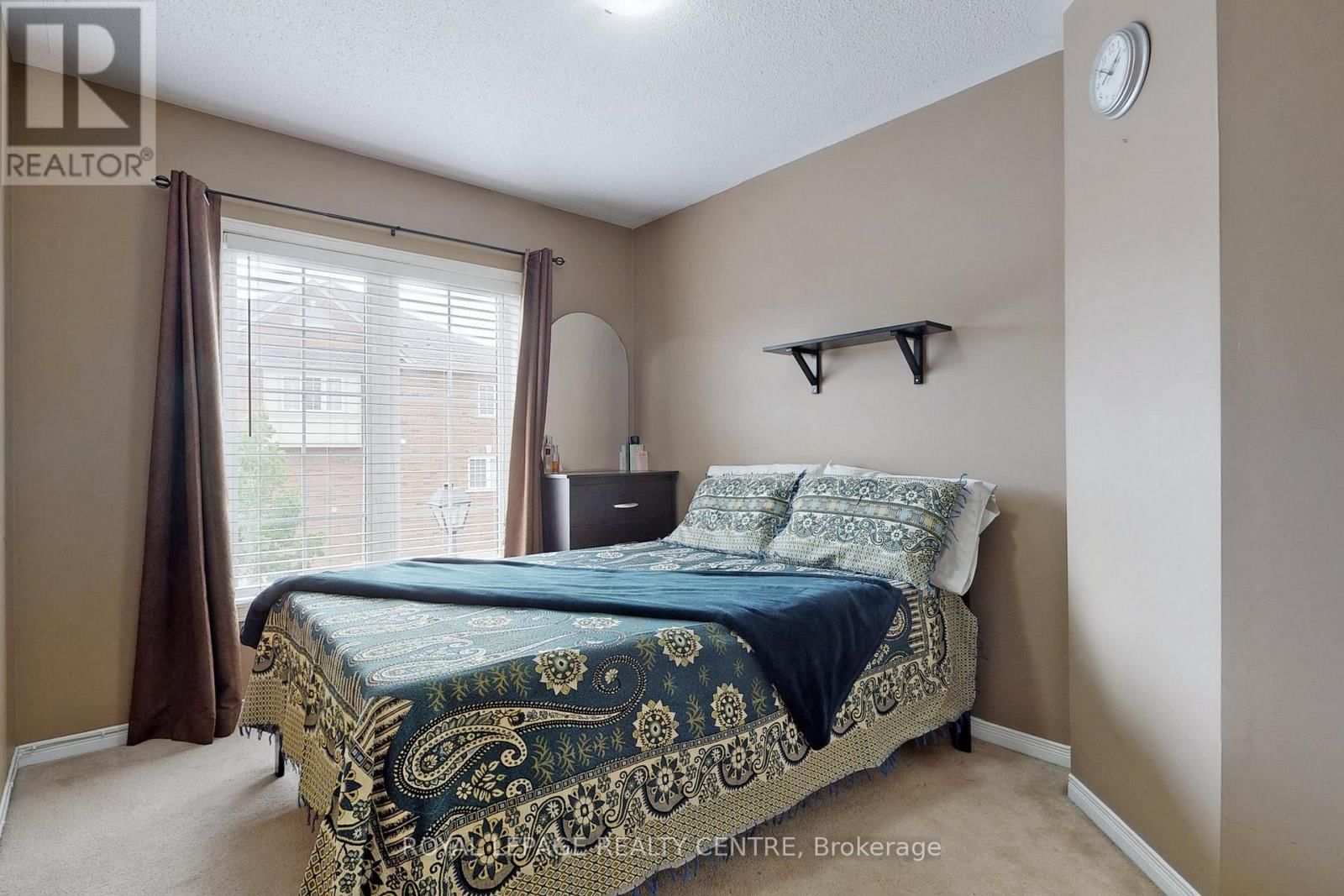 162 - 7360 ZINNIA PLACE Image 29