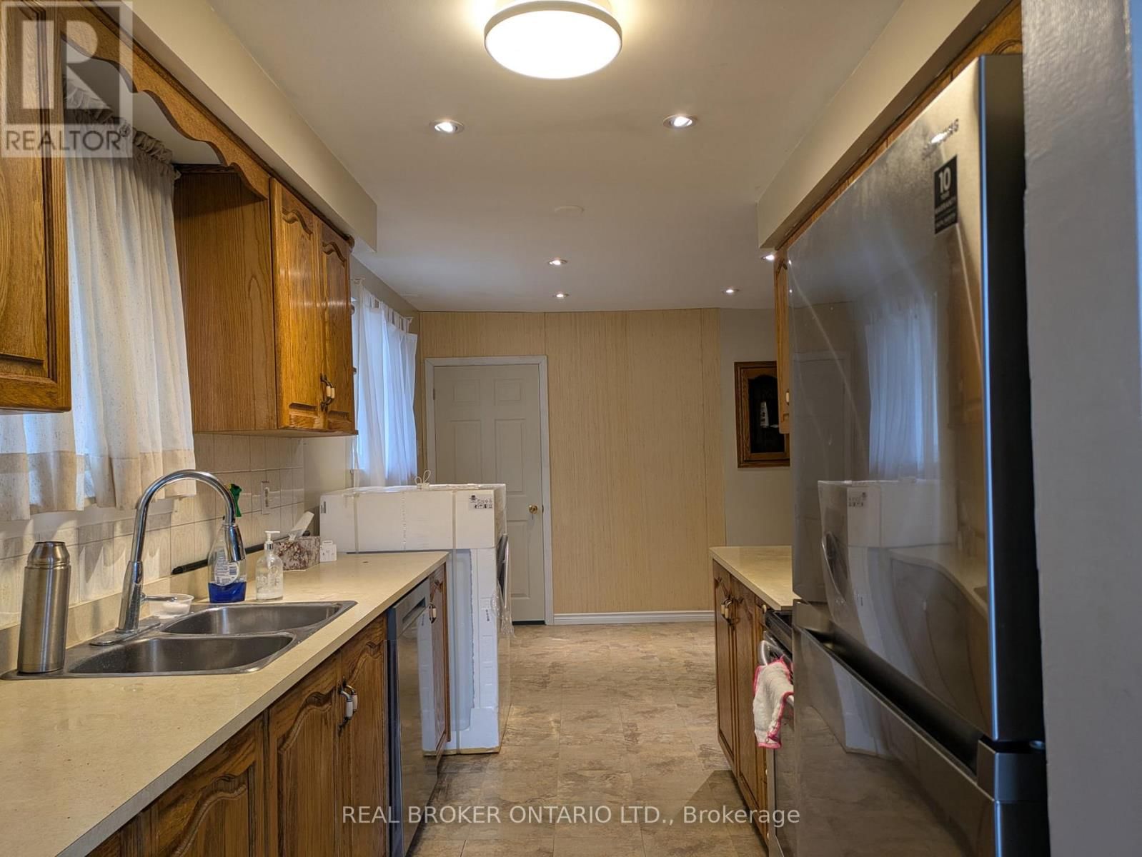 3364 CEDAR CREEK DRIVE Image 3