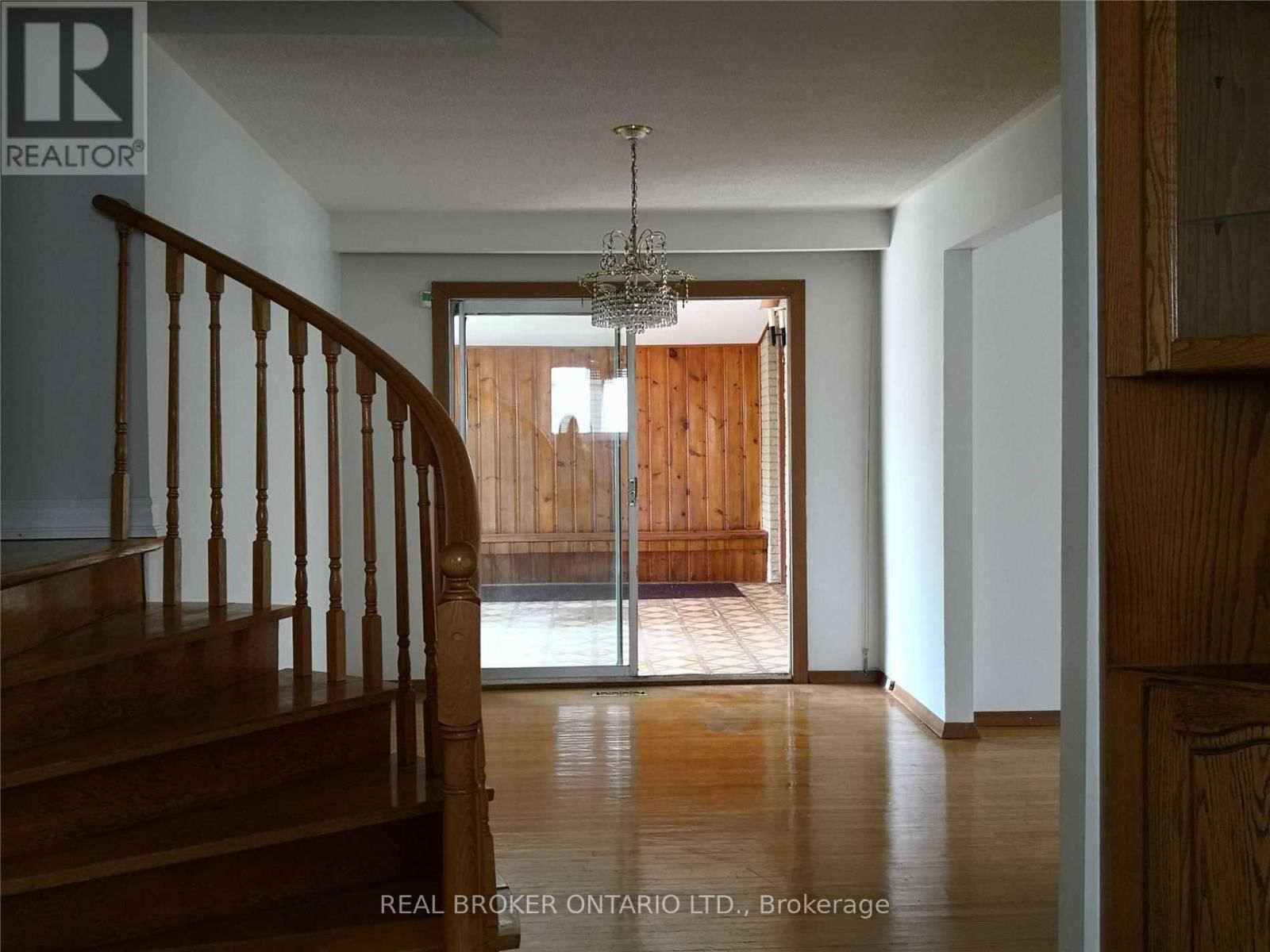 3364 CEDAR CREEK DRIVE Image 6