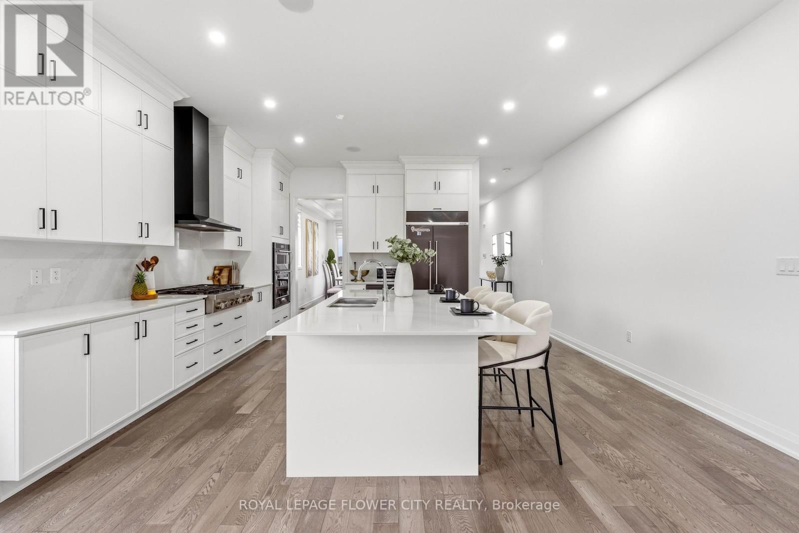 13 PEAREN HEIGHTS Image 17