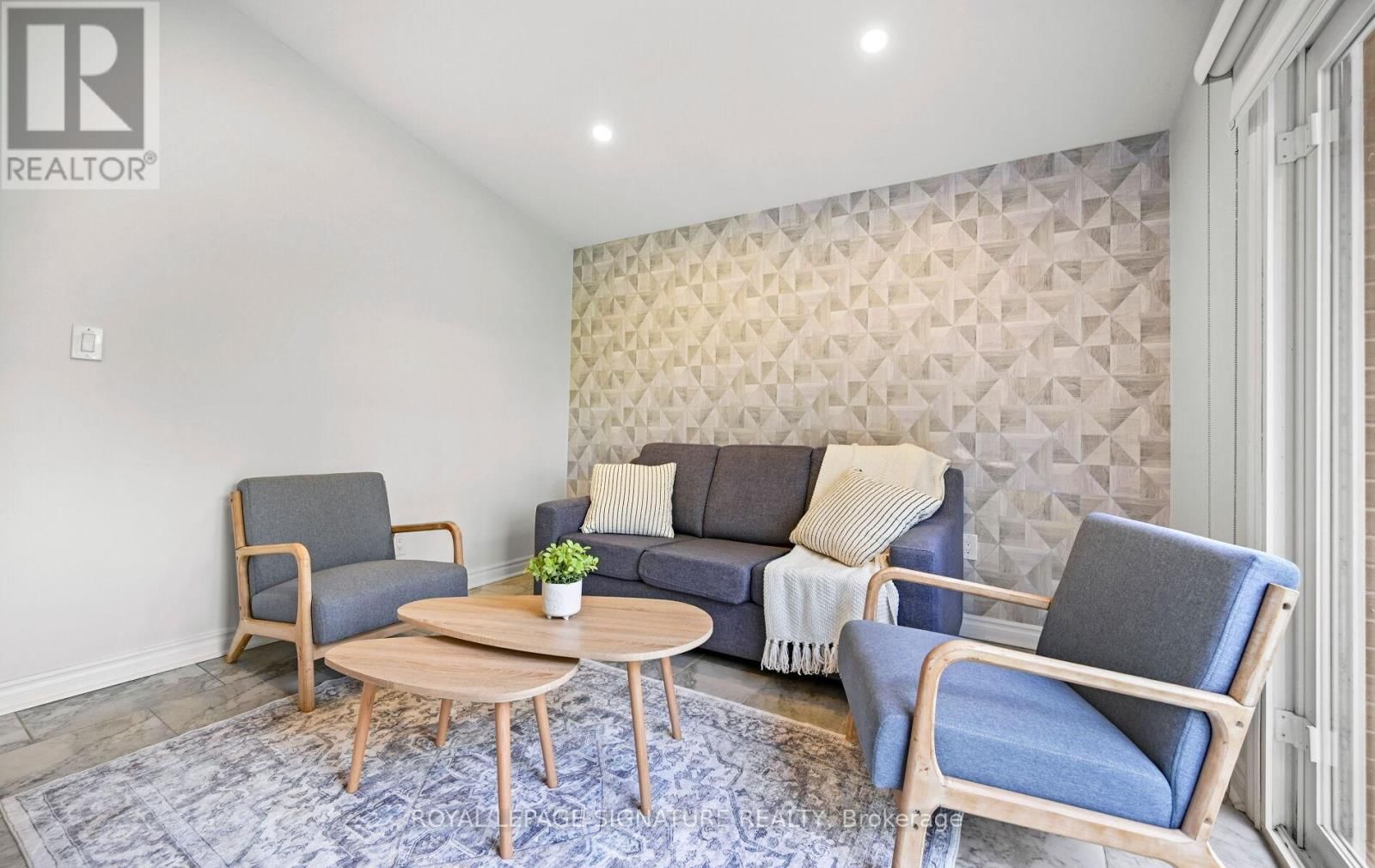 1207 PINEGROVE ROAD Image 10