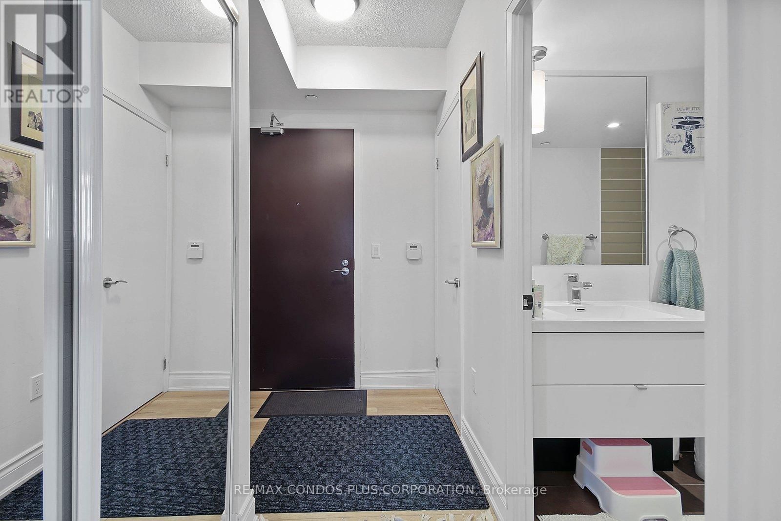 1802 - 9 VALHALLA INN ROAD Image 5