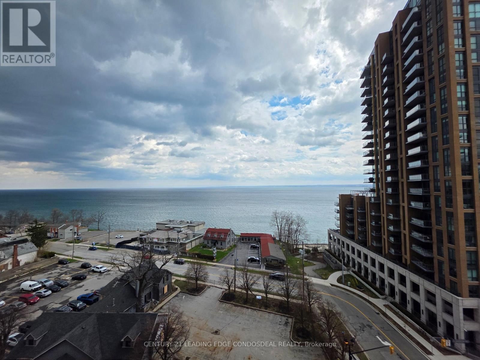 807 - 2075 LAKESHORE ROAD Image 15