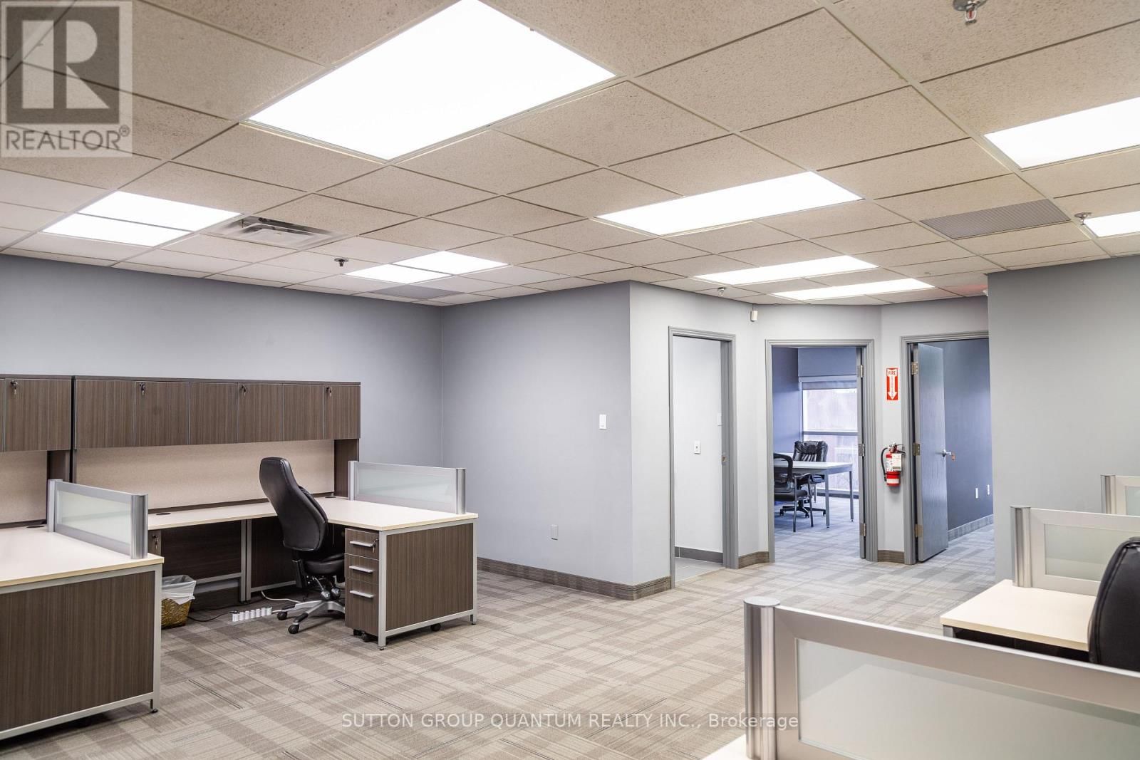 19 - 5100 SOUTH SERVICE ROAD Image 14