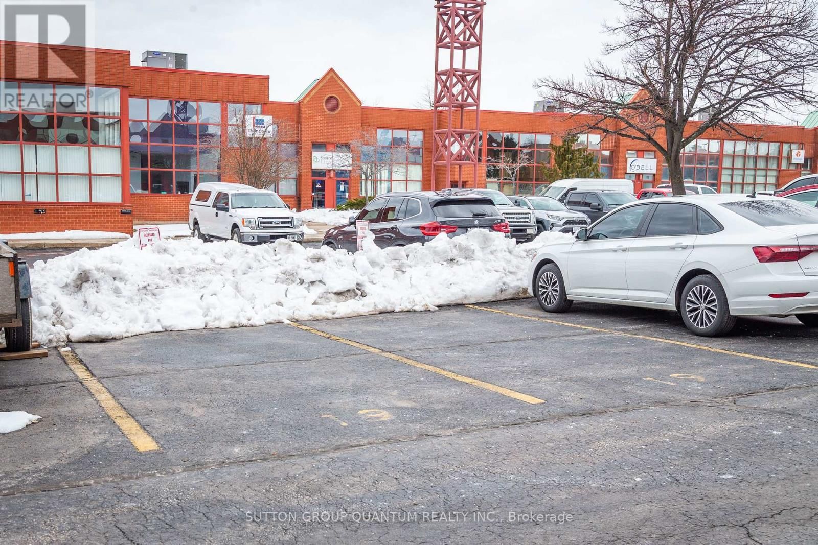 19 - 5100 SOUTH SERVICE ROAD Image 28