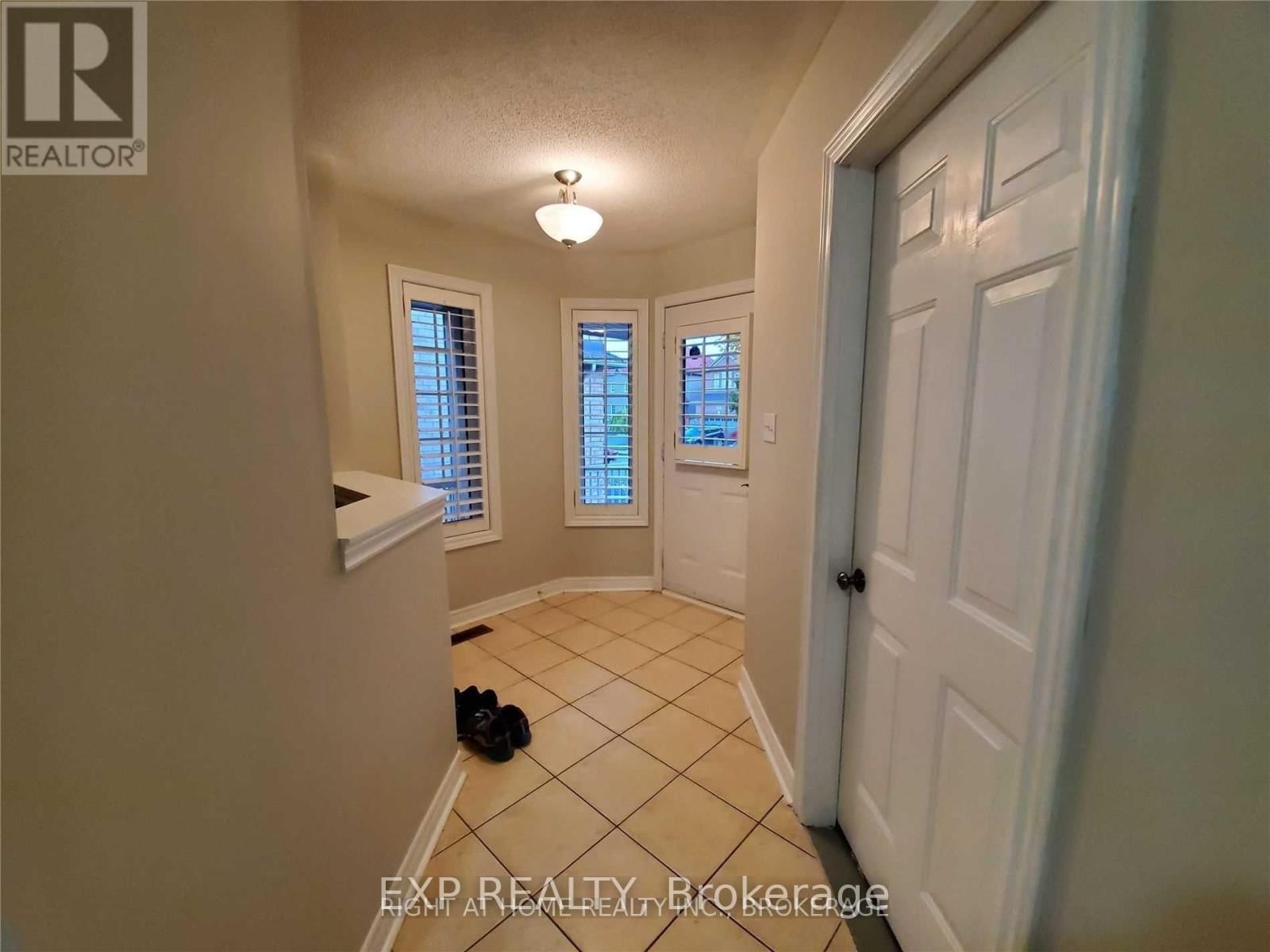 69 FALLSTAR(UPPER ONLY) CRESCENT Image 2