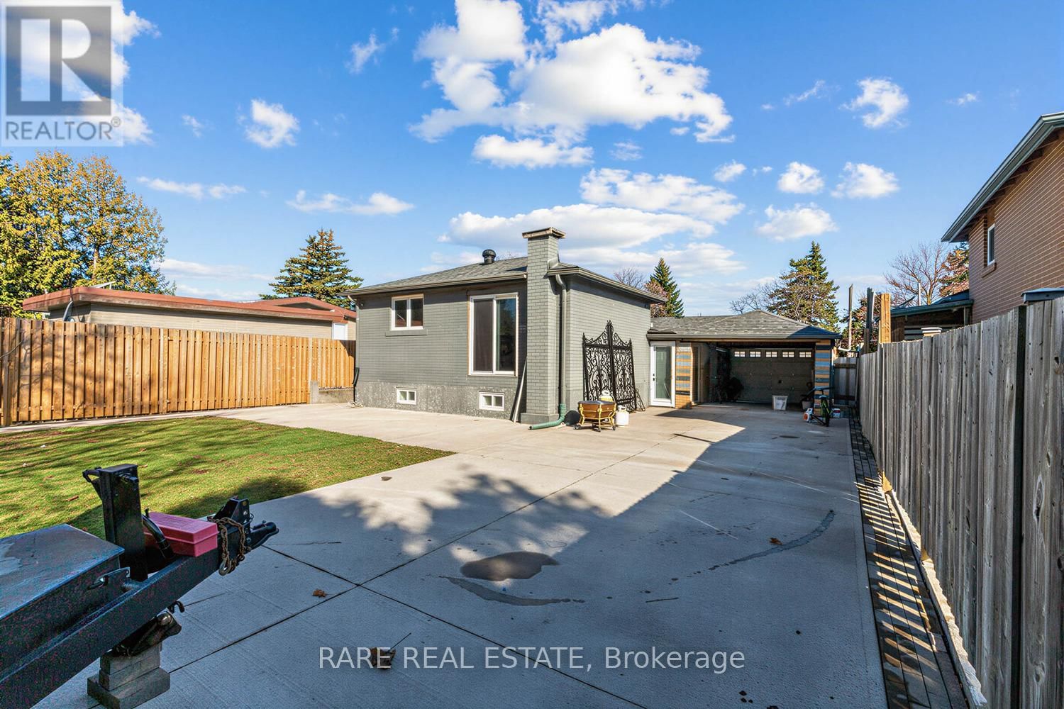 69 FLETCHERDON CRESCENT Image 32