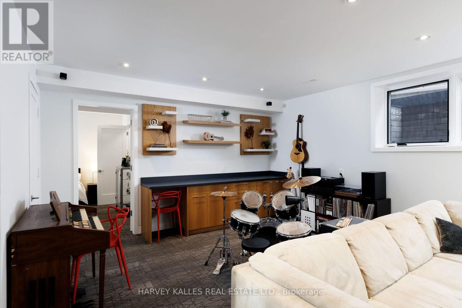 43 BALLACAINE DRIVE Image 45