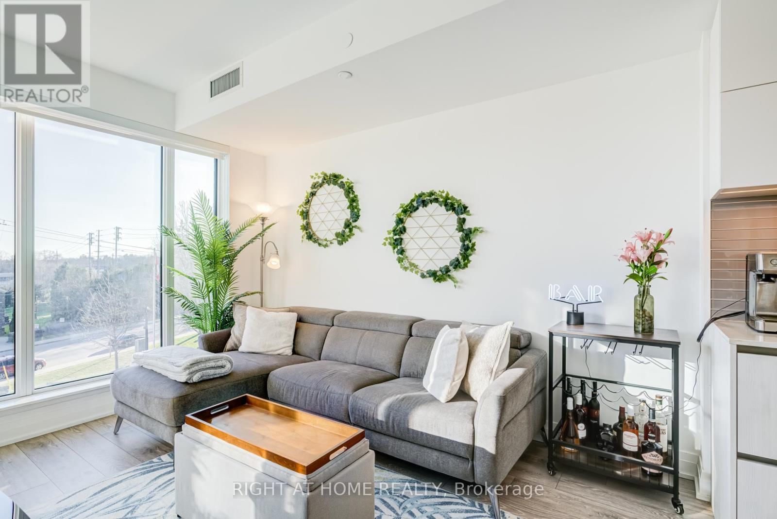 506 - 21 PARK STREET EAST Image 25