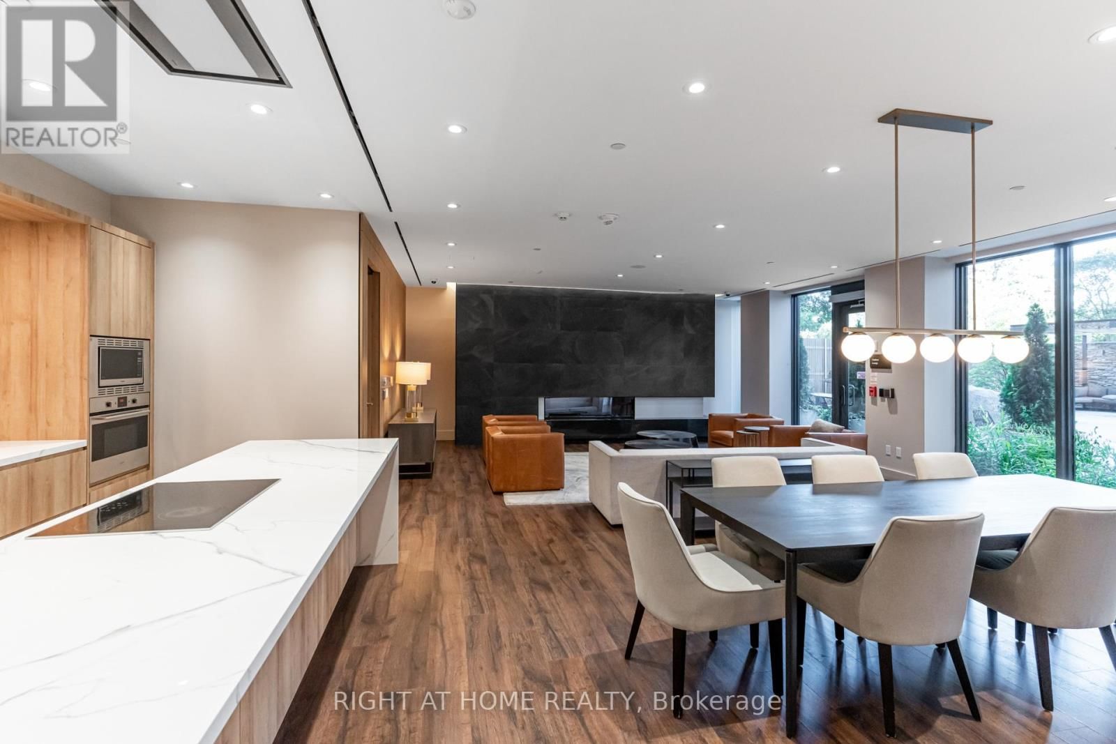 506 - 21 PARK STREET EAST Image 45