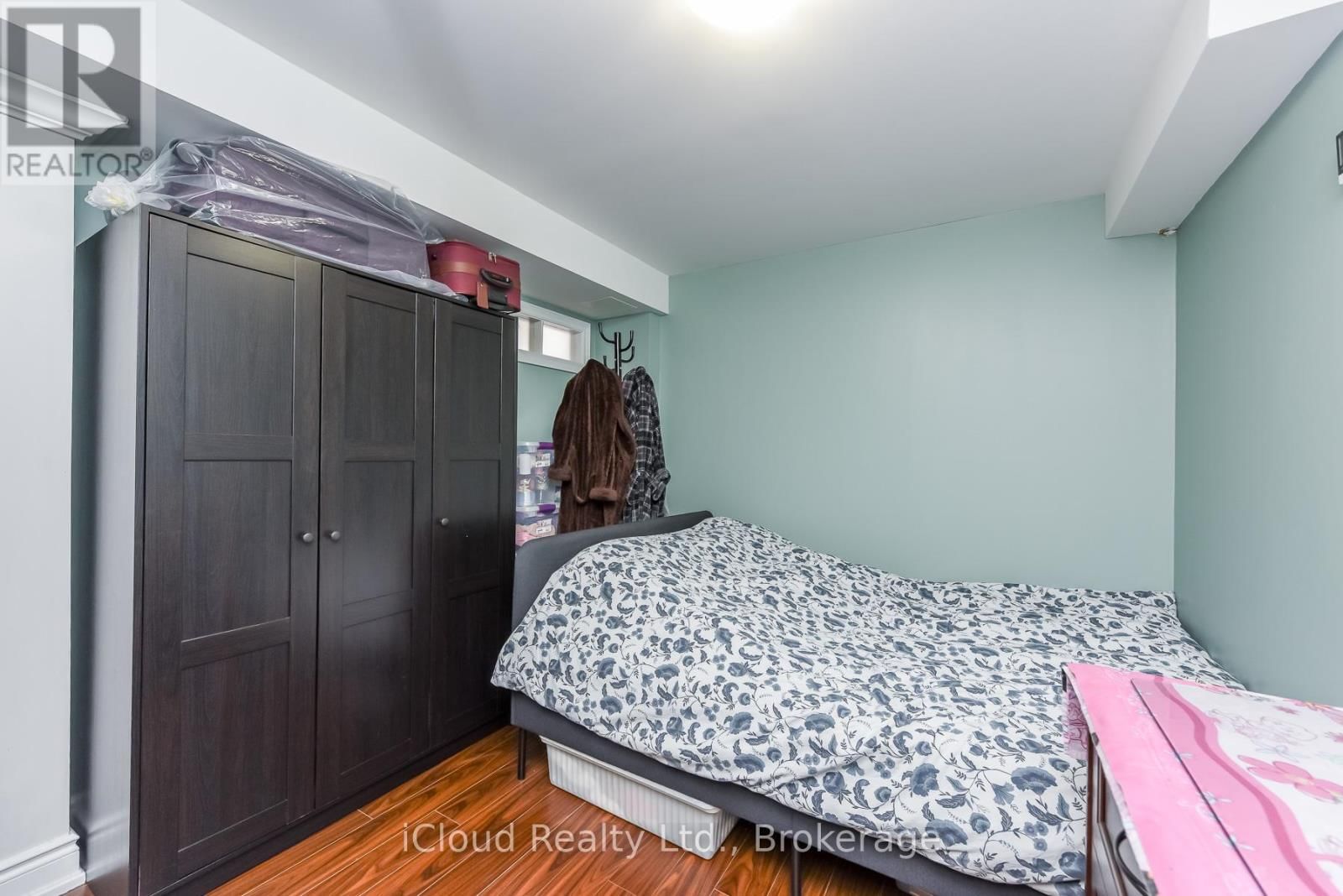 5922 DELLE DONNE DRIVE Image 35