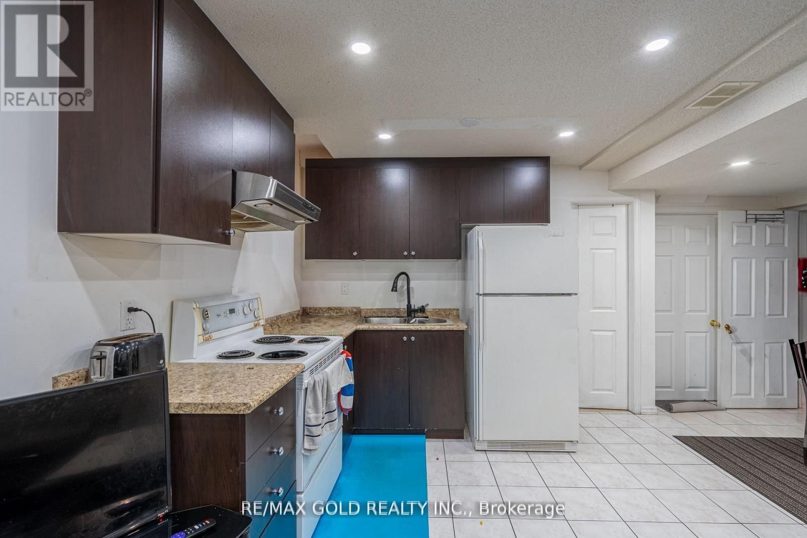 94 BIGHORN CRESCENT Image 28