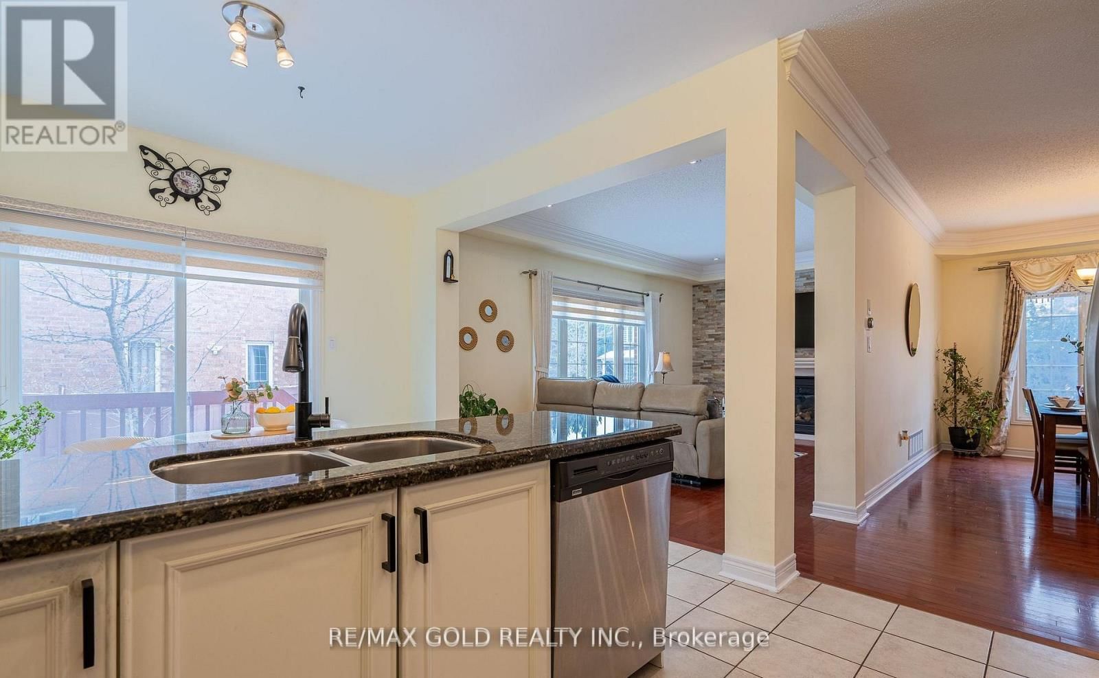 311 FATHER TOBIN ROAD Image 10