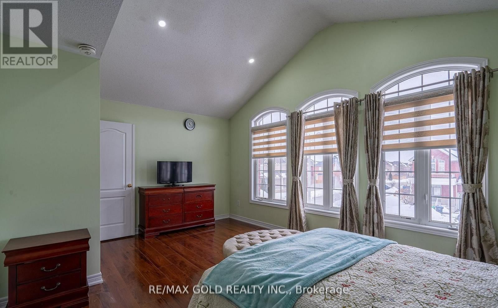 311 FATHER TOBIN ROAD Image 19