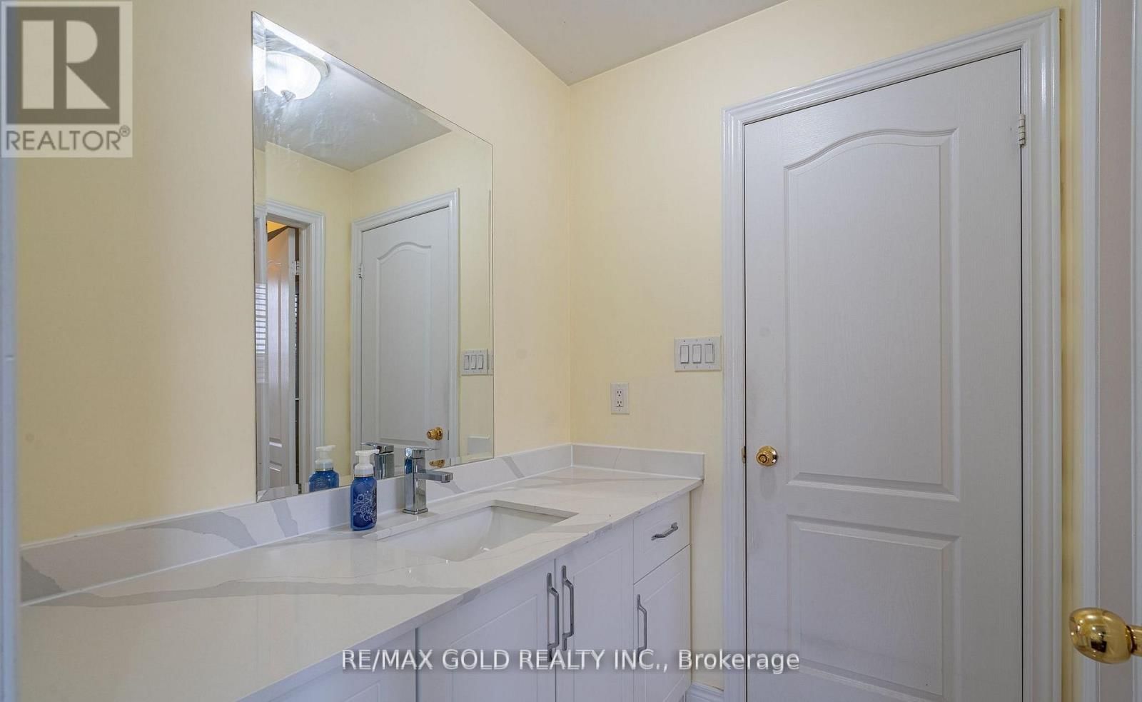 311 FATHER TOBIN ROAD Image 31