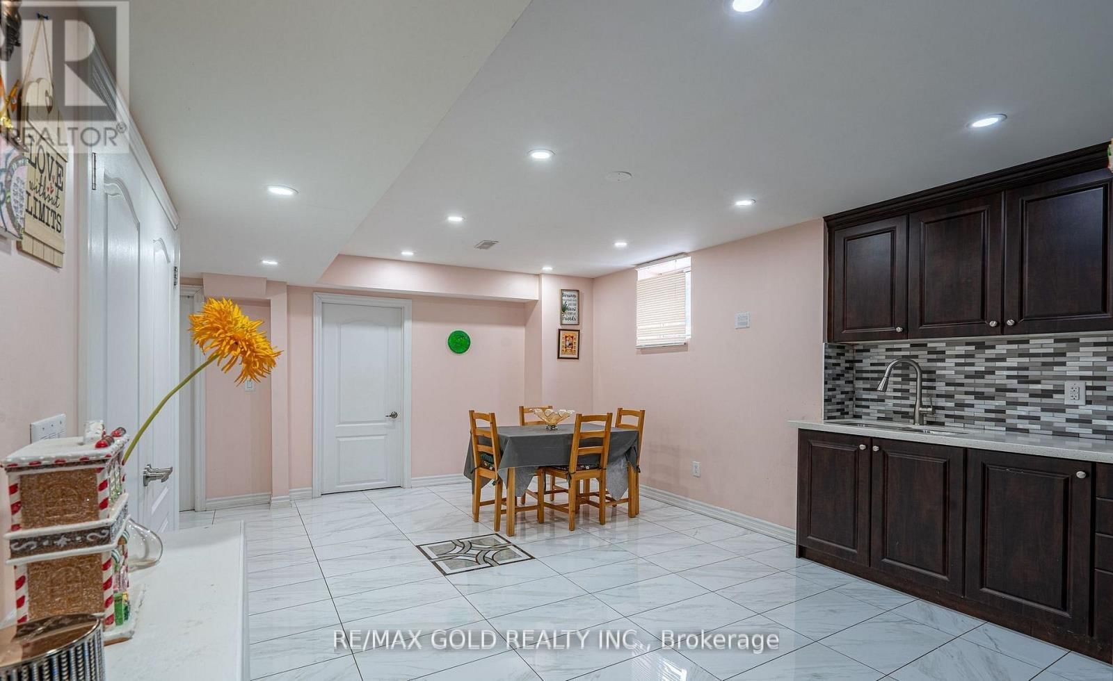 311 FATHER TOBIN ROAD Image 33