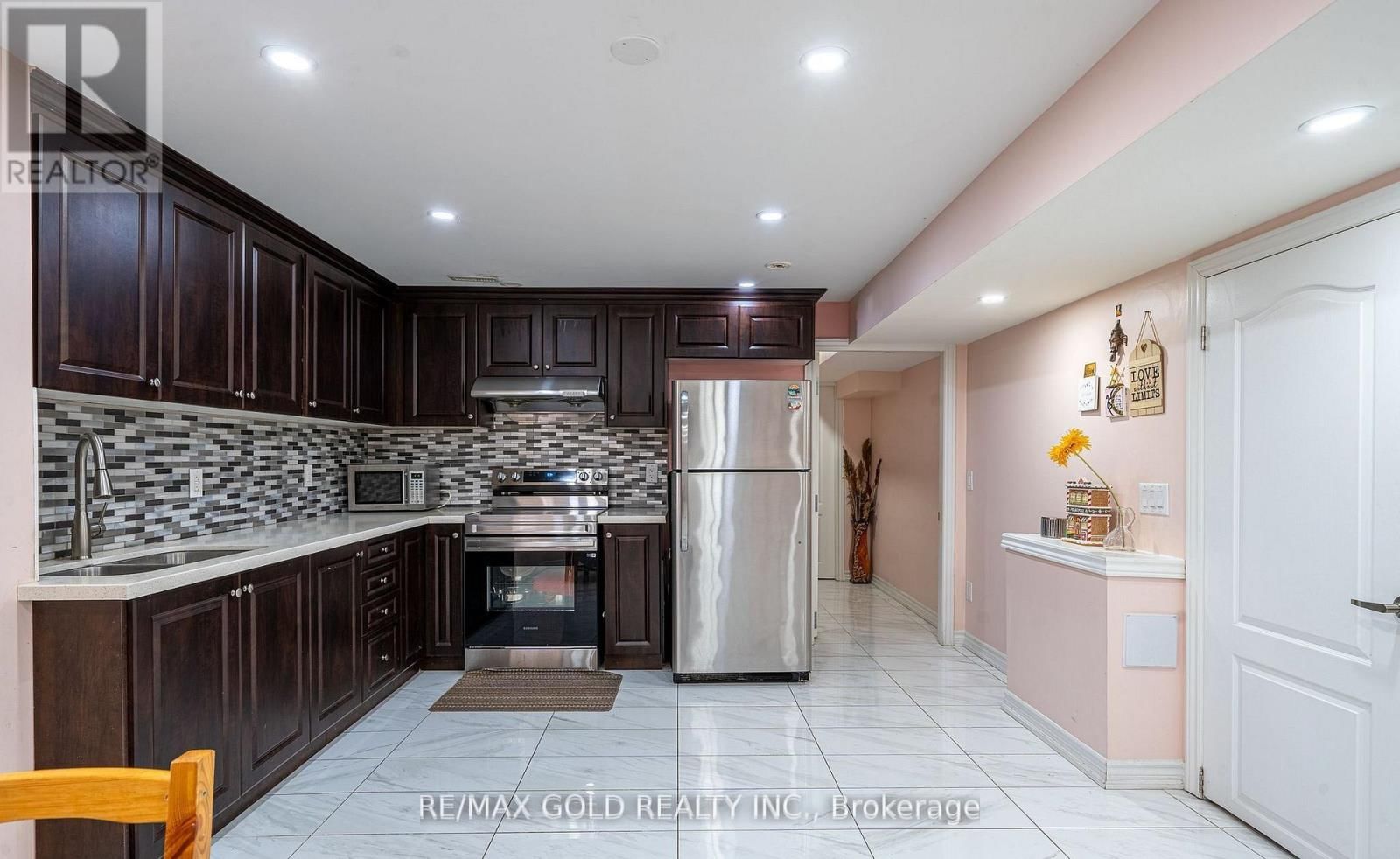 311 FATHER TOBIN ROAD Image 34