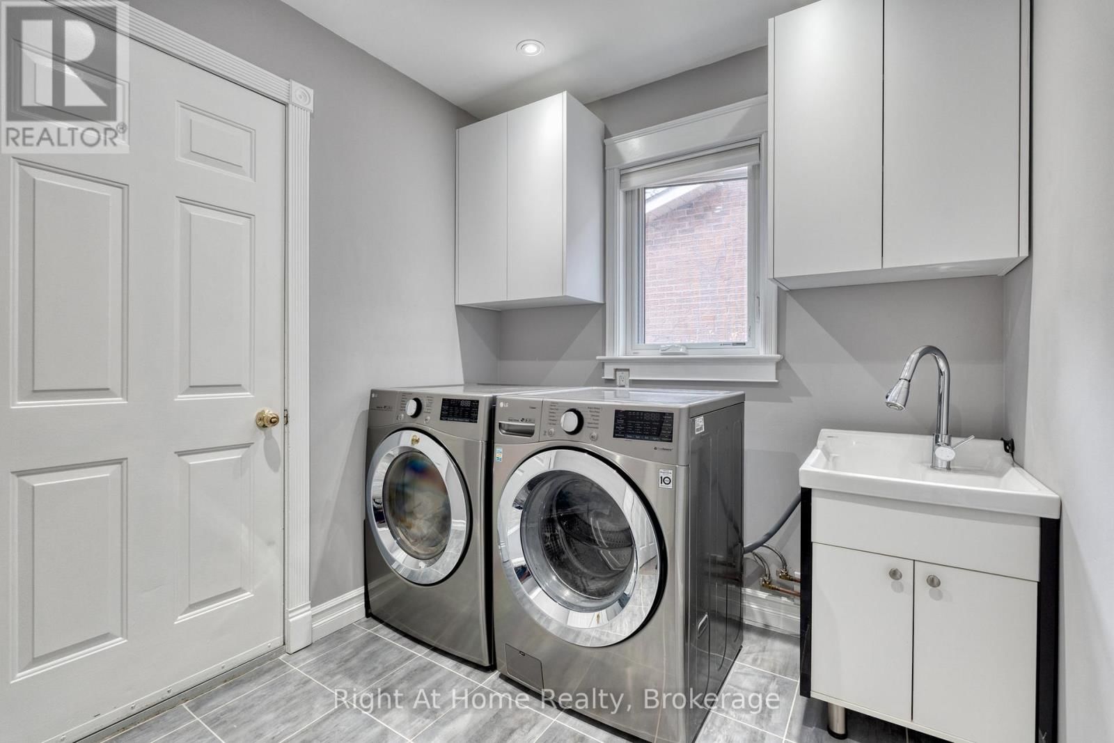 319 RIVER OAKS BOULEVARD WEST Image 22