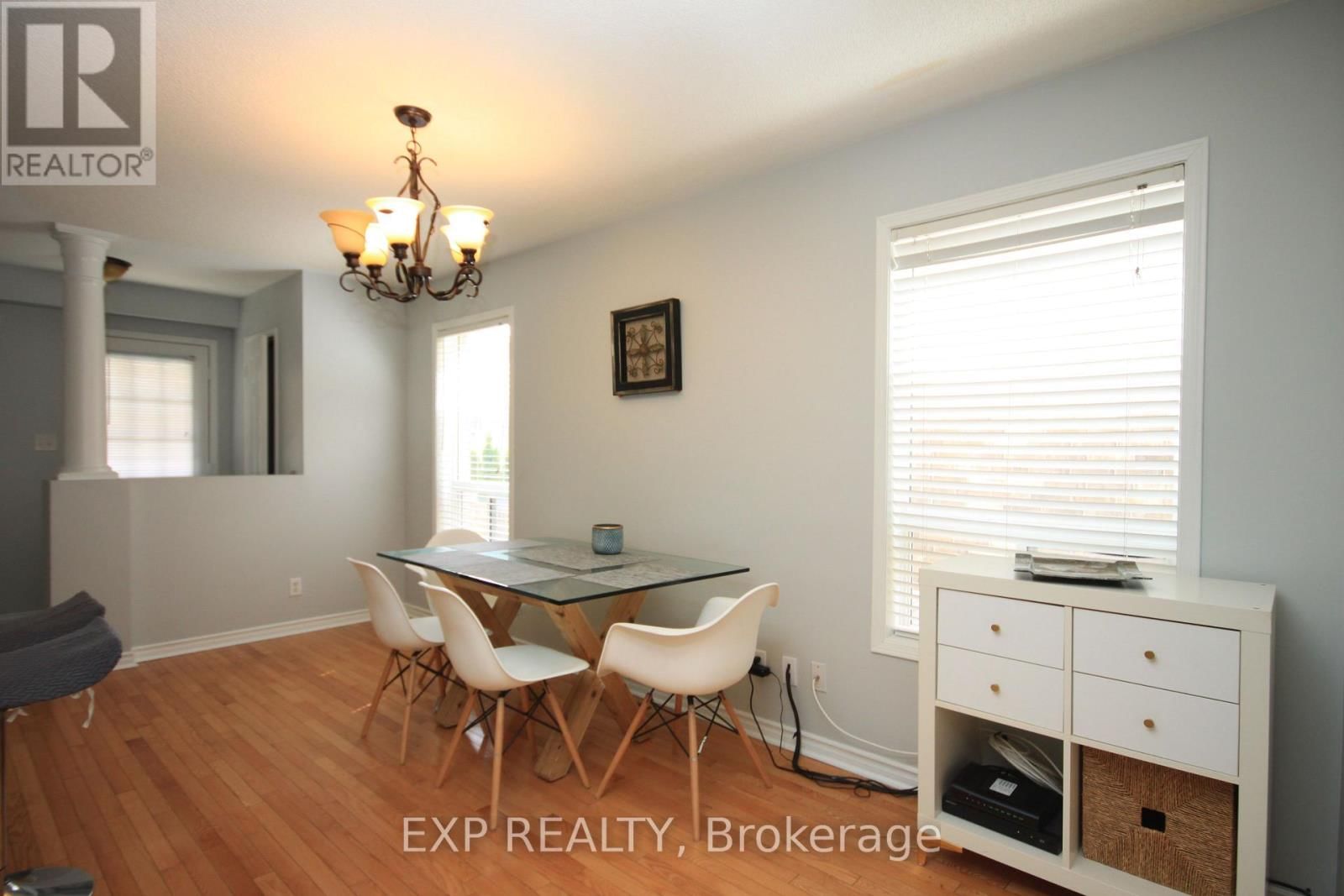 1318 MOWAT LANE Image 6