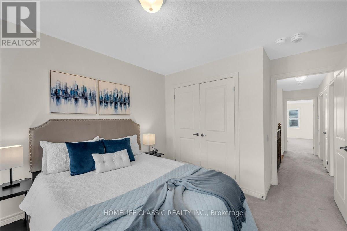 82 BLACKBERRY VALLEY CRESCENT Image 19