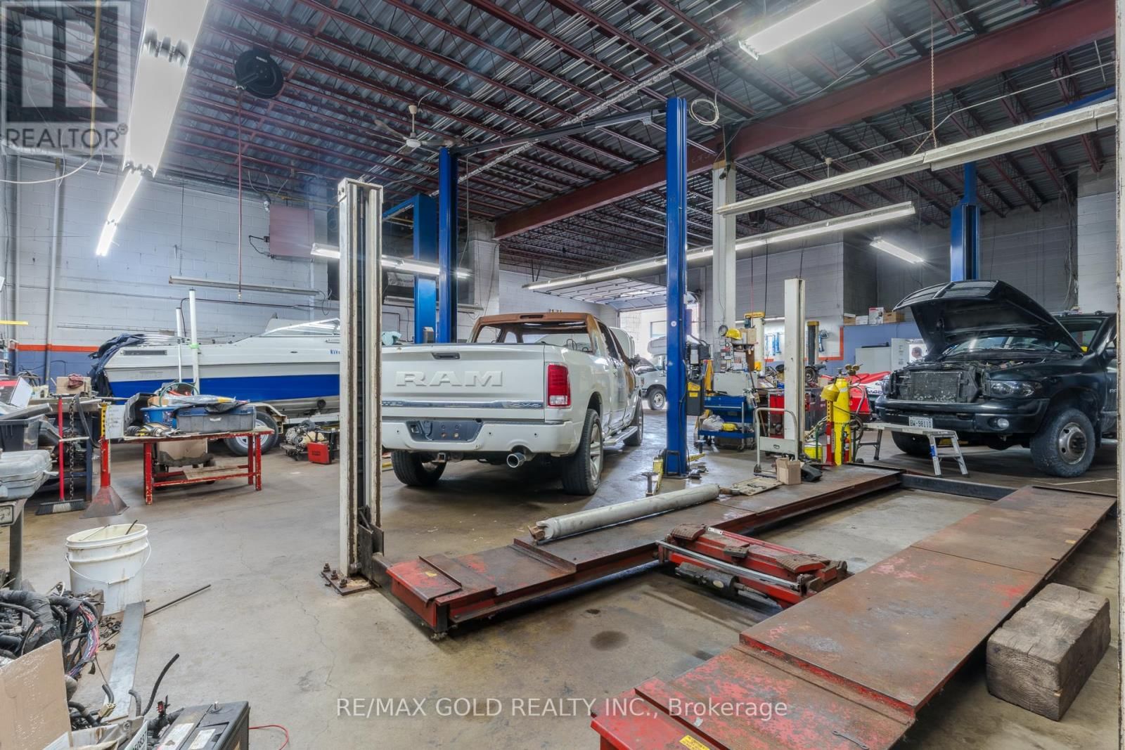 1 & 2 - 1744 MEYERSIDE DRIVE Image 4