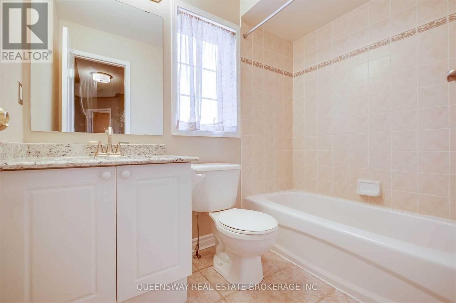 20 HESKETH COURT Image 20