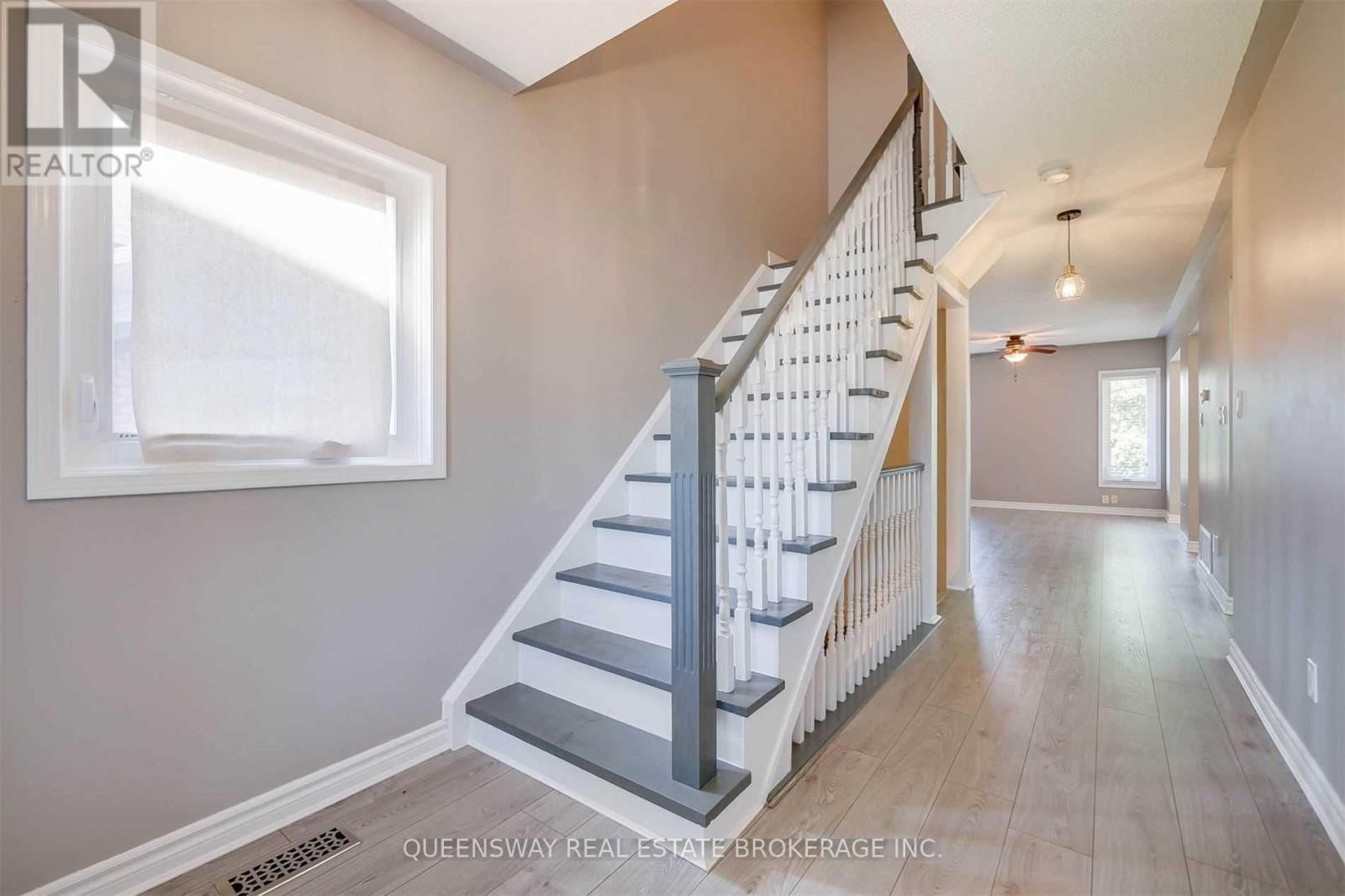 20 HESKETH COURT Image 5