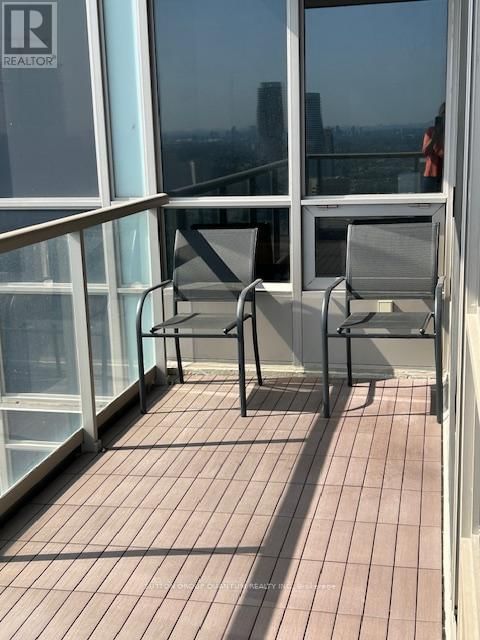 3507 - 388 PRINCE OF WALES DRIVE Image 17