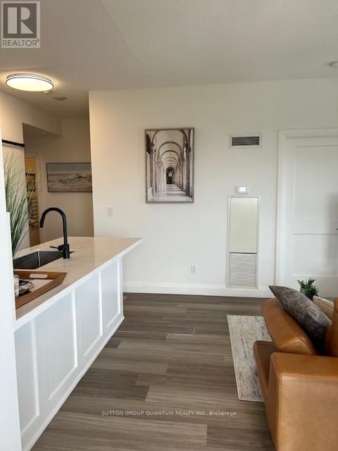 3507 - 388 PRINCE OF WALES DRIVE Image 8