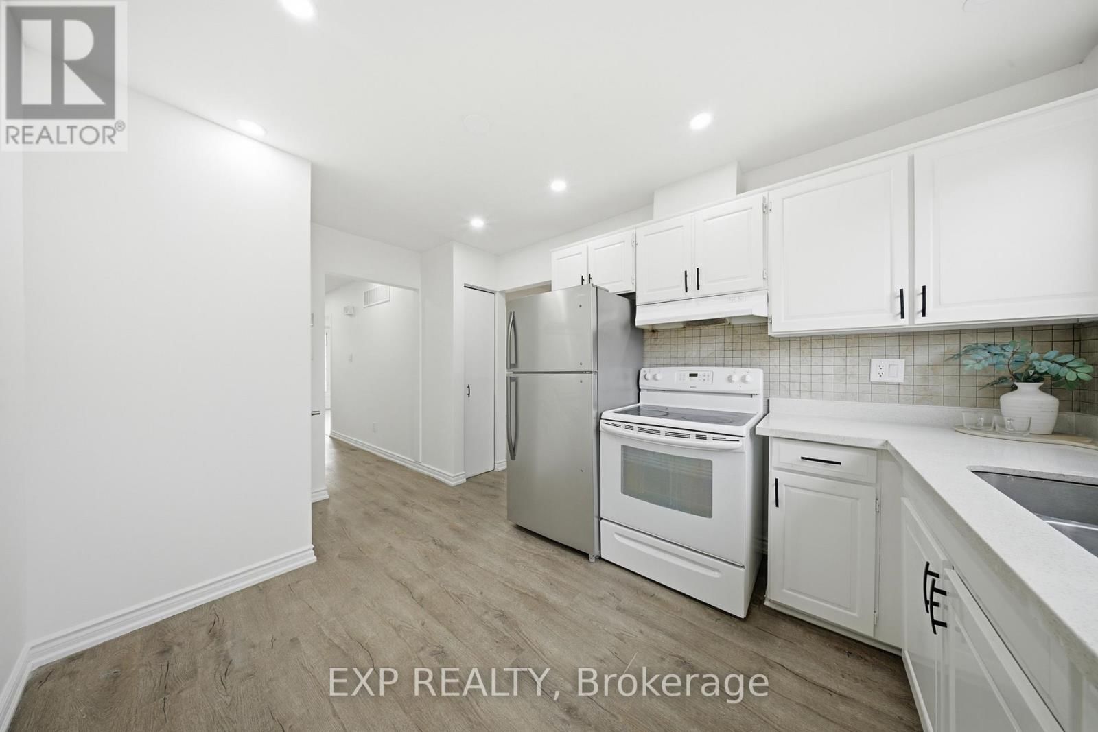 2637 ALTADENA COURT Image 15