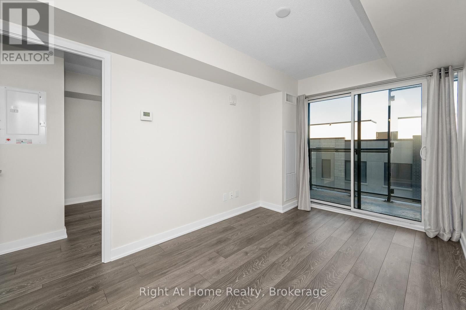 B426 - 1119 COOKE BOULEVARD Image 20