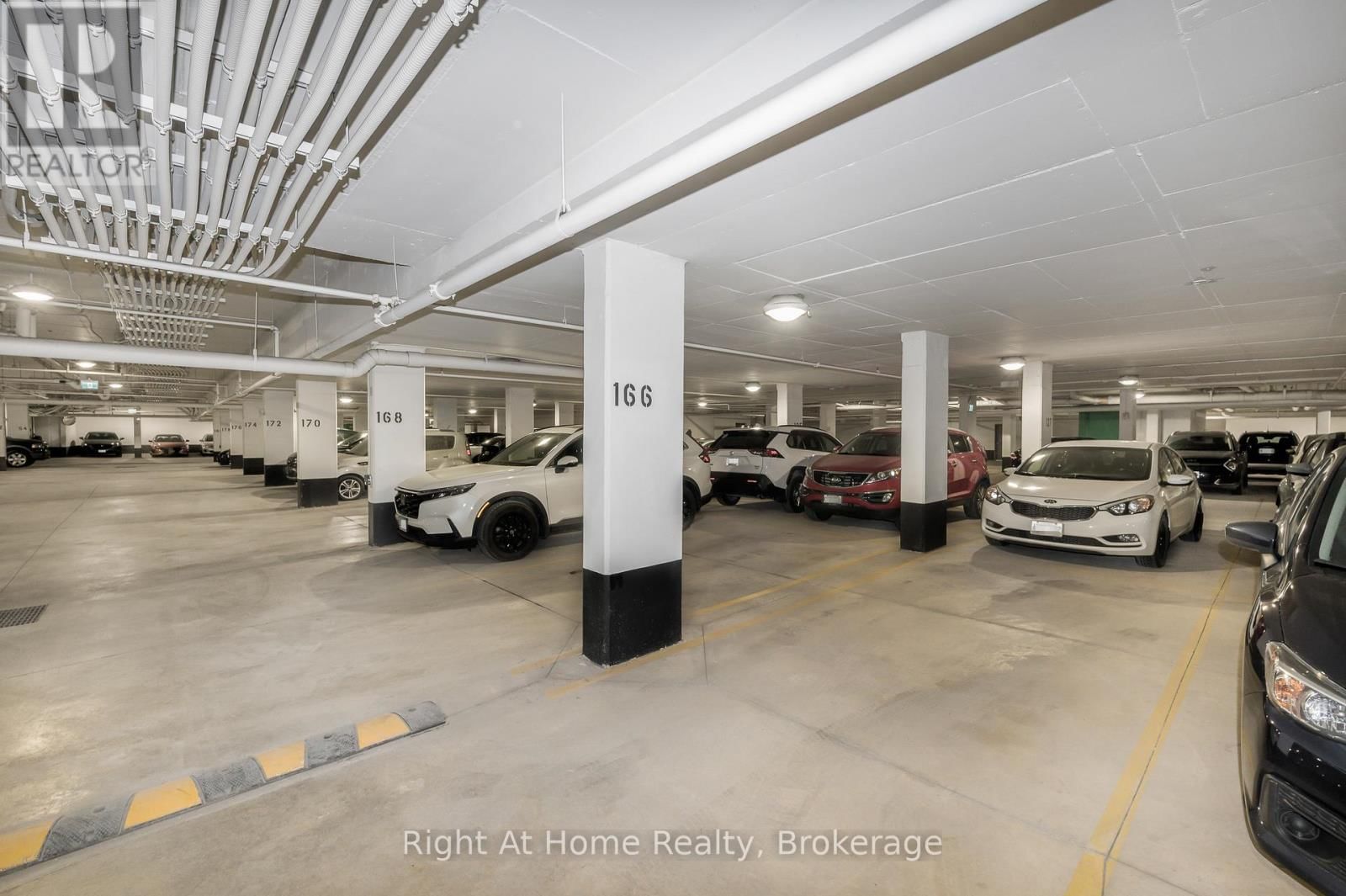 B426 - 1119 COOKE BOULEVARD Image 41