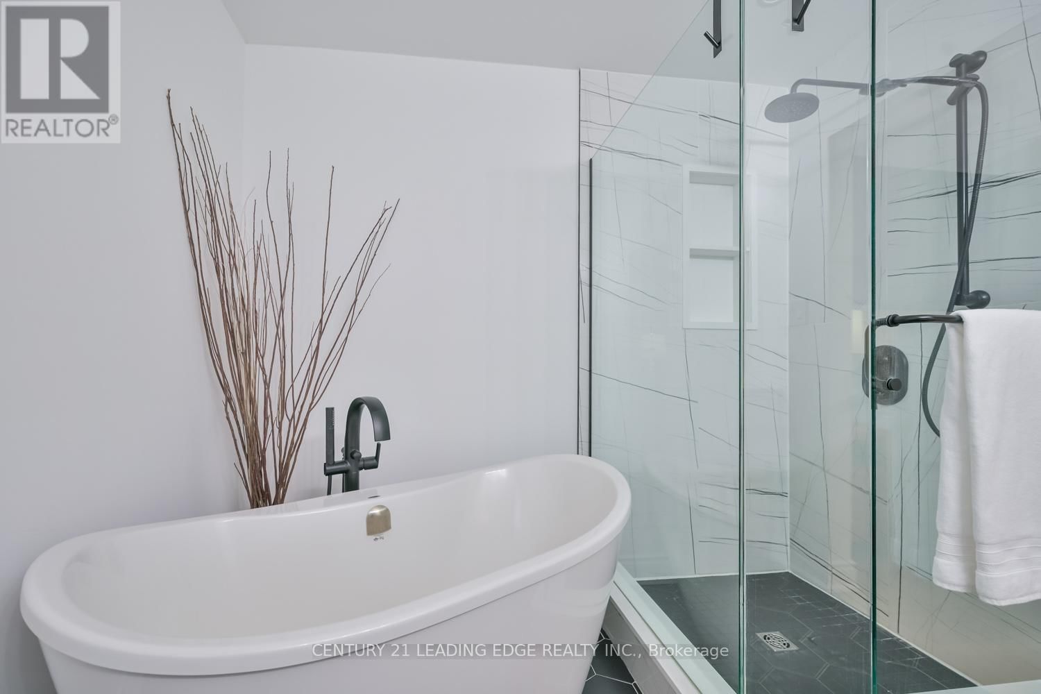 2172 HEADON ROAD Image 29