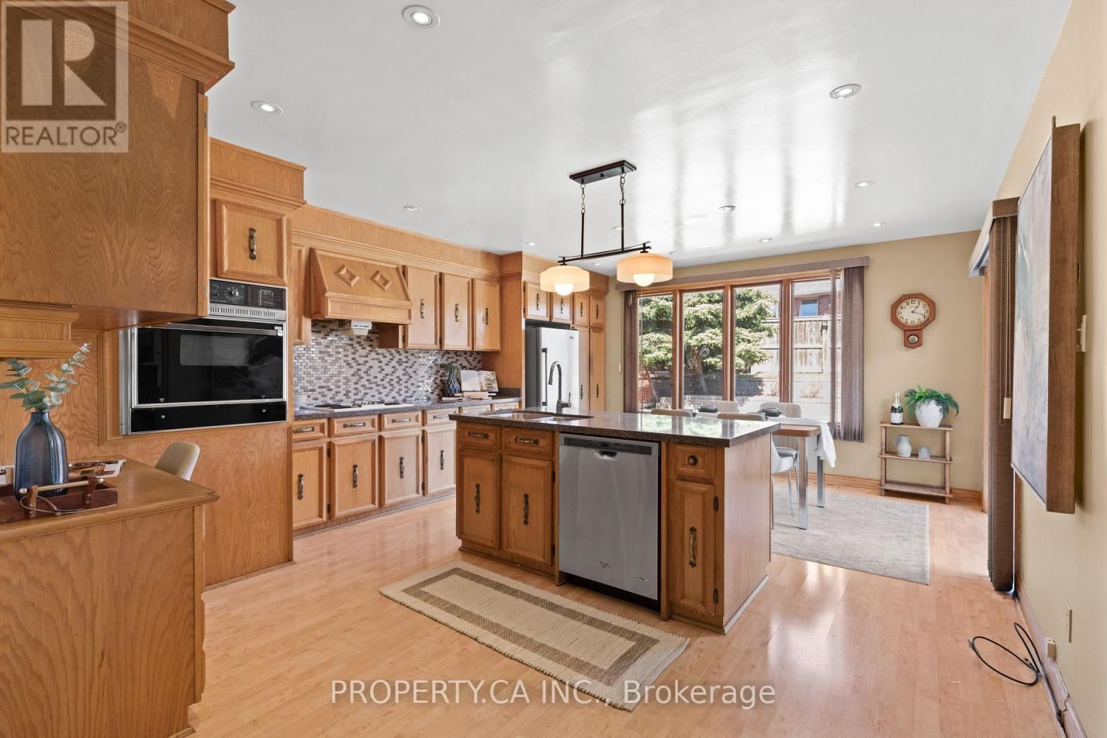 38 FLORIDA CRESCENT Image 10