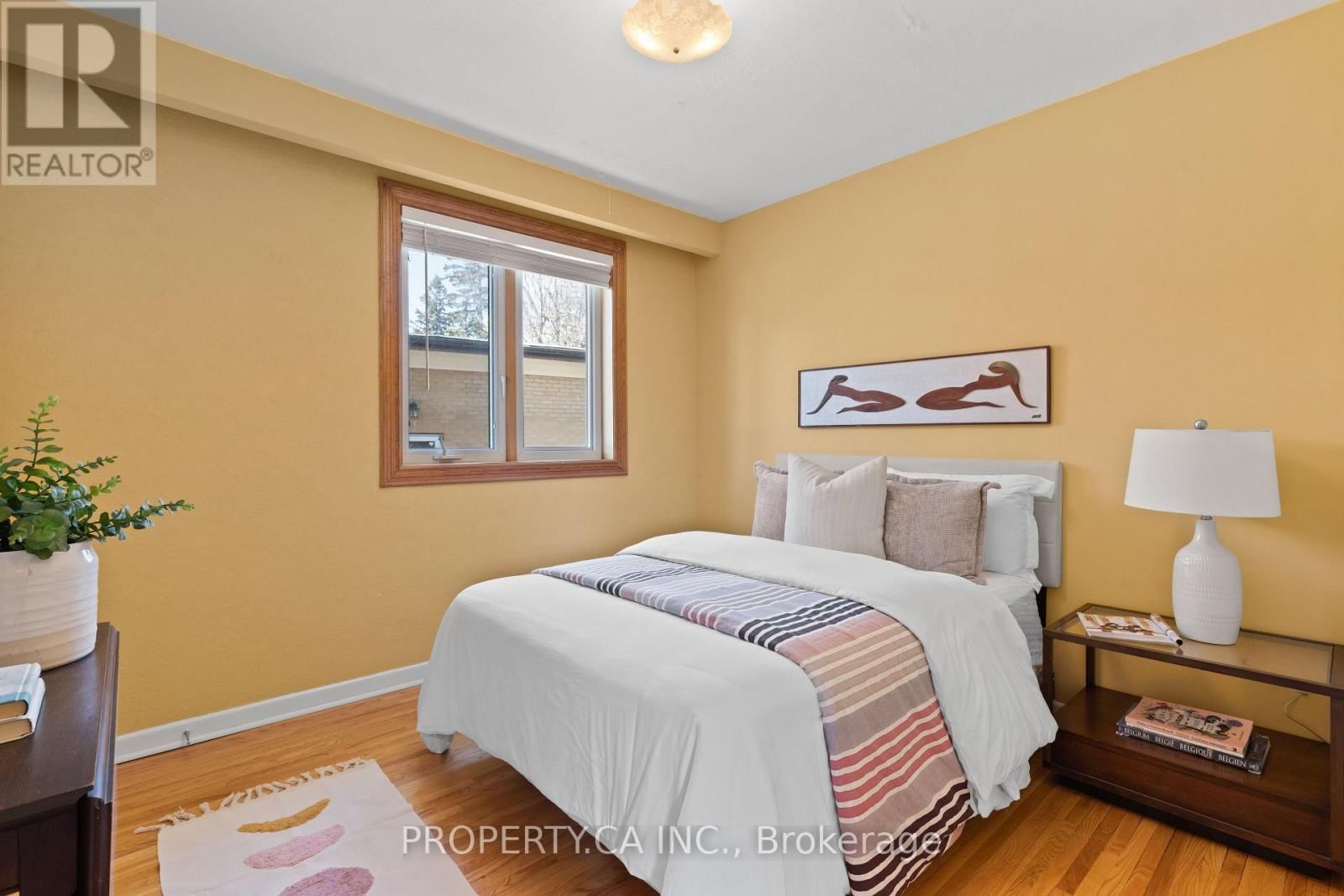 38 FLORIDA CRESCENT Image 19