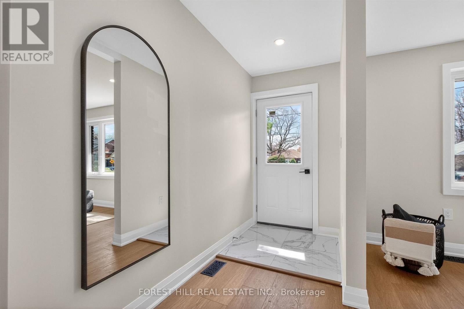 17 ALEXANDER STREET Image 2