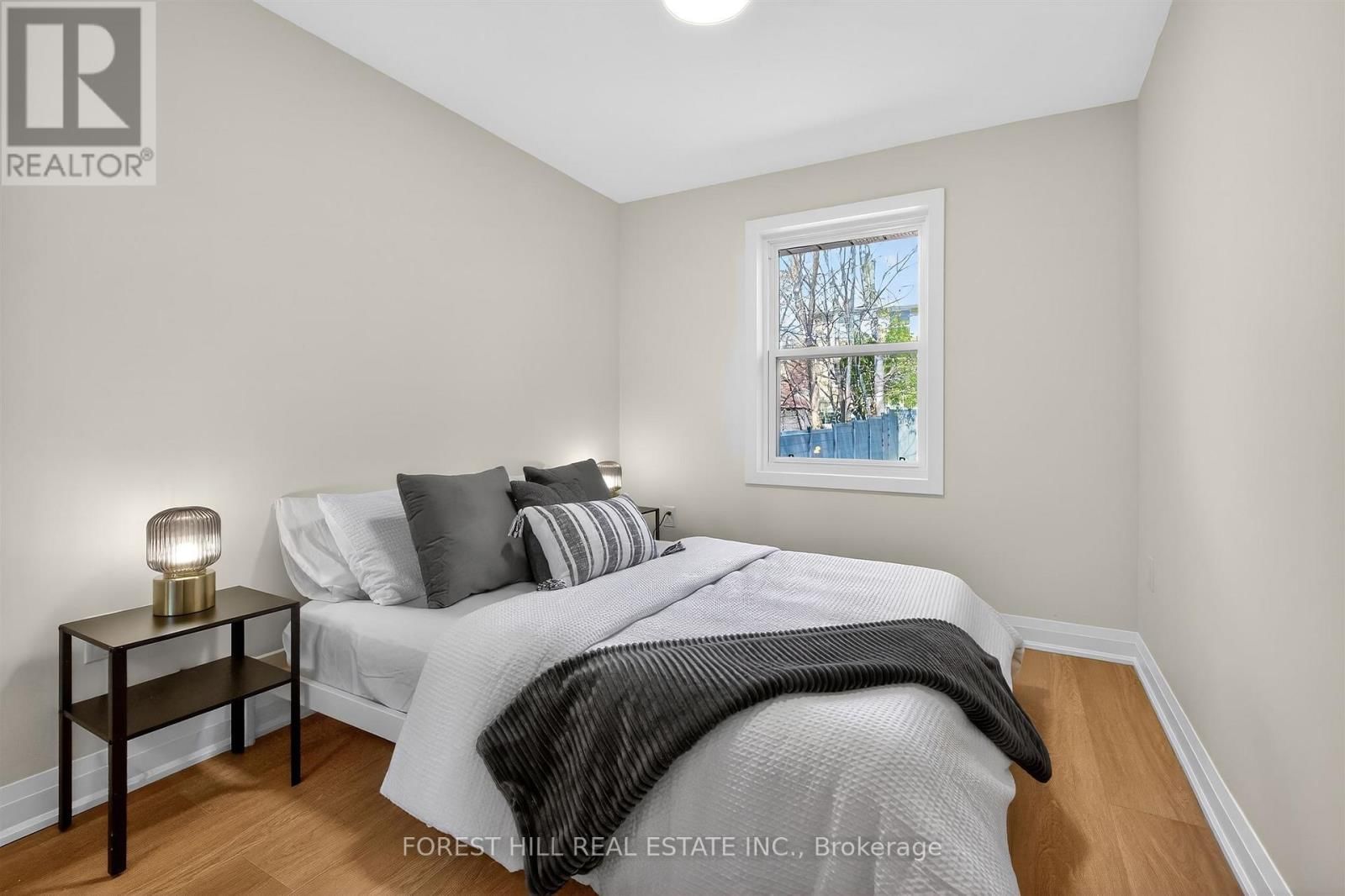 17 ALEXANDER STREET Image 20