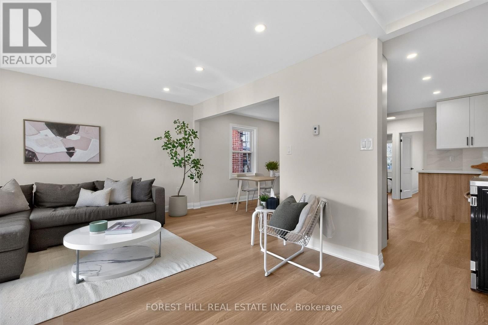 17 ALEXANDER STREET Image 4