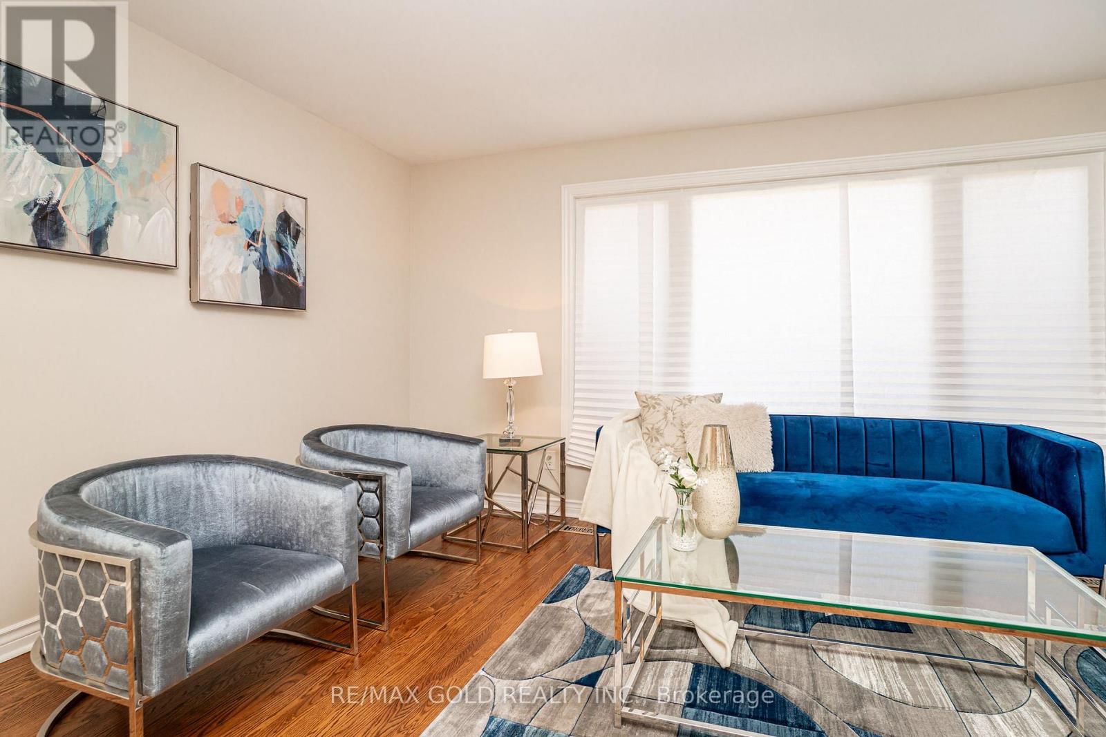 27 DAVENPORT CRESCENT Image 11