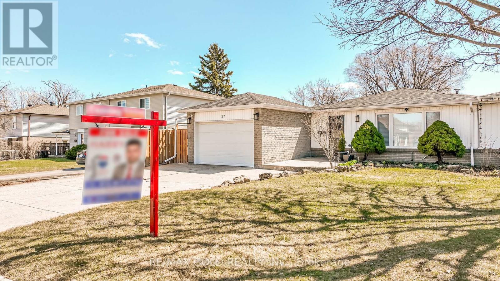 27 DAVENPORT CRESCENT Image 3