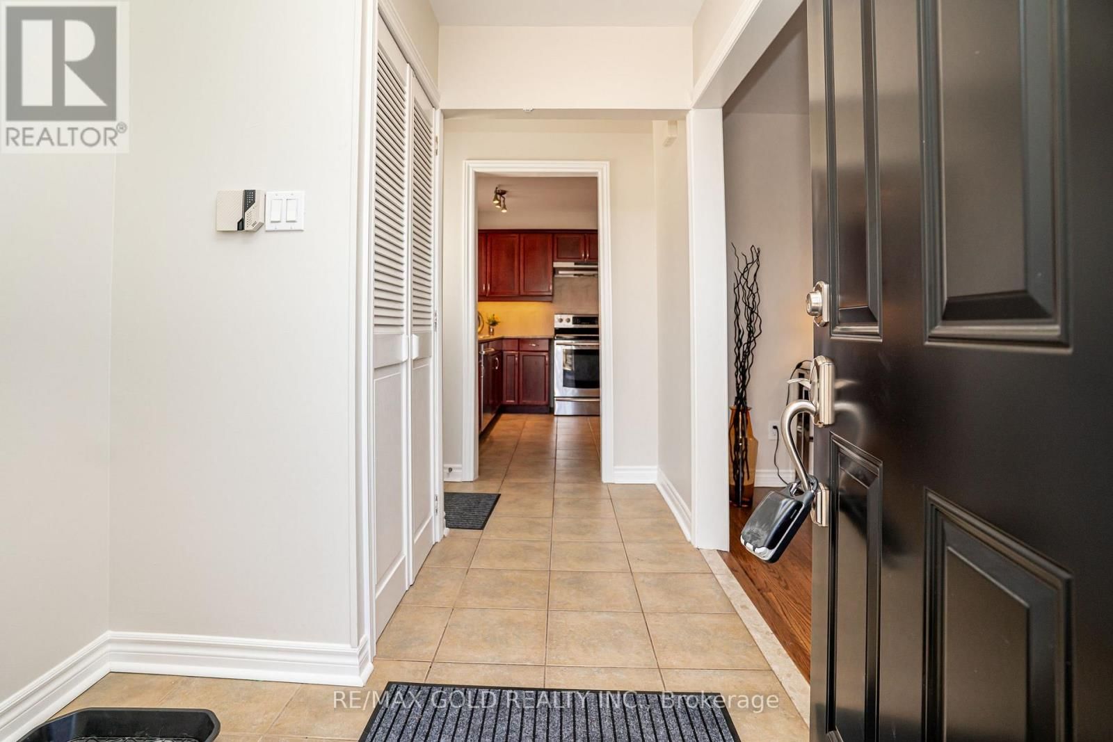 27 DAVENPORT CRESCENT Image 6