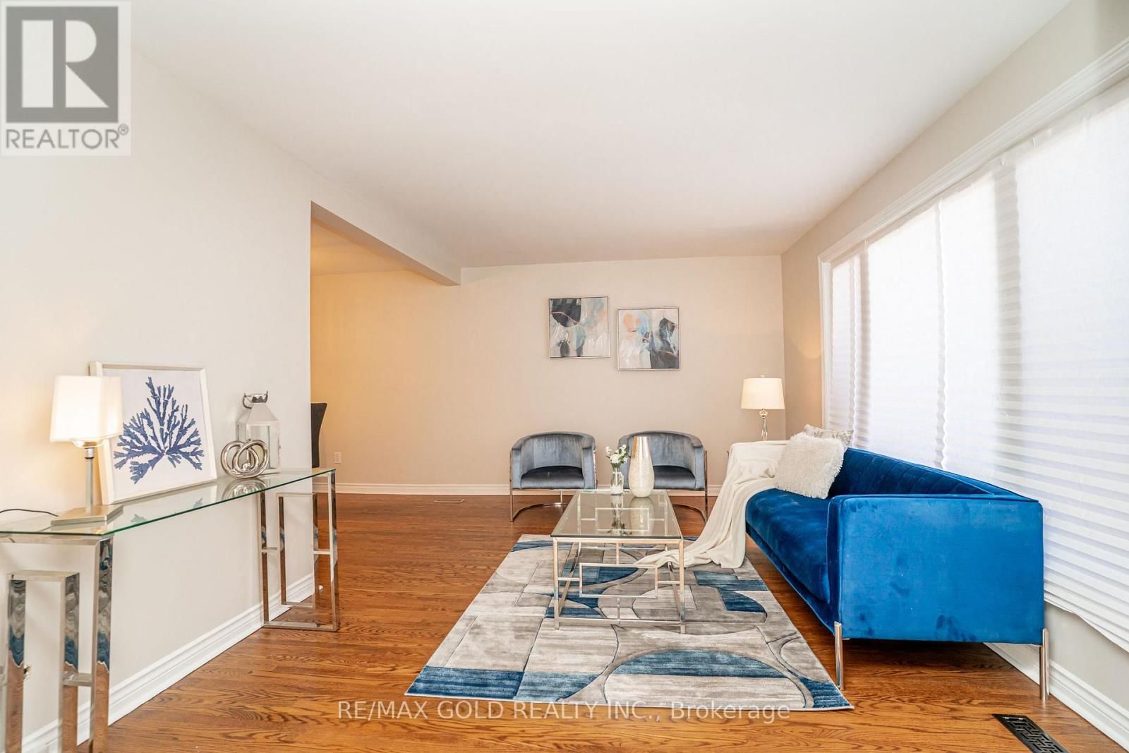 27 DAVENPORT CRESCENT Image 8