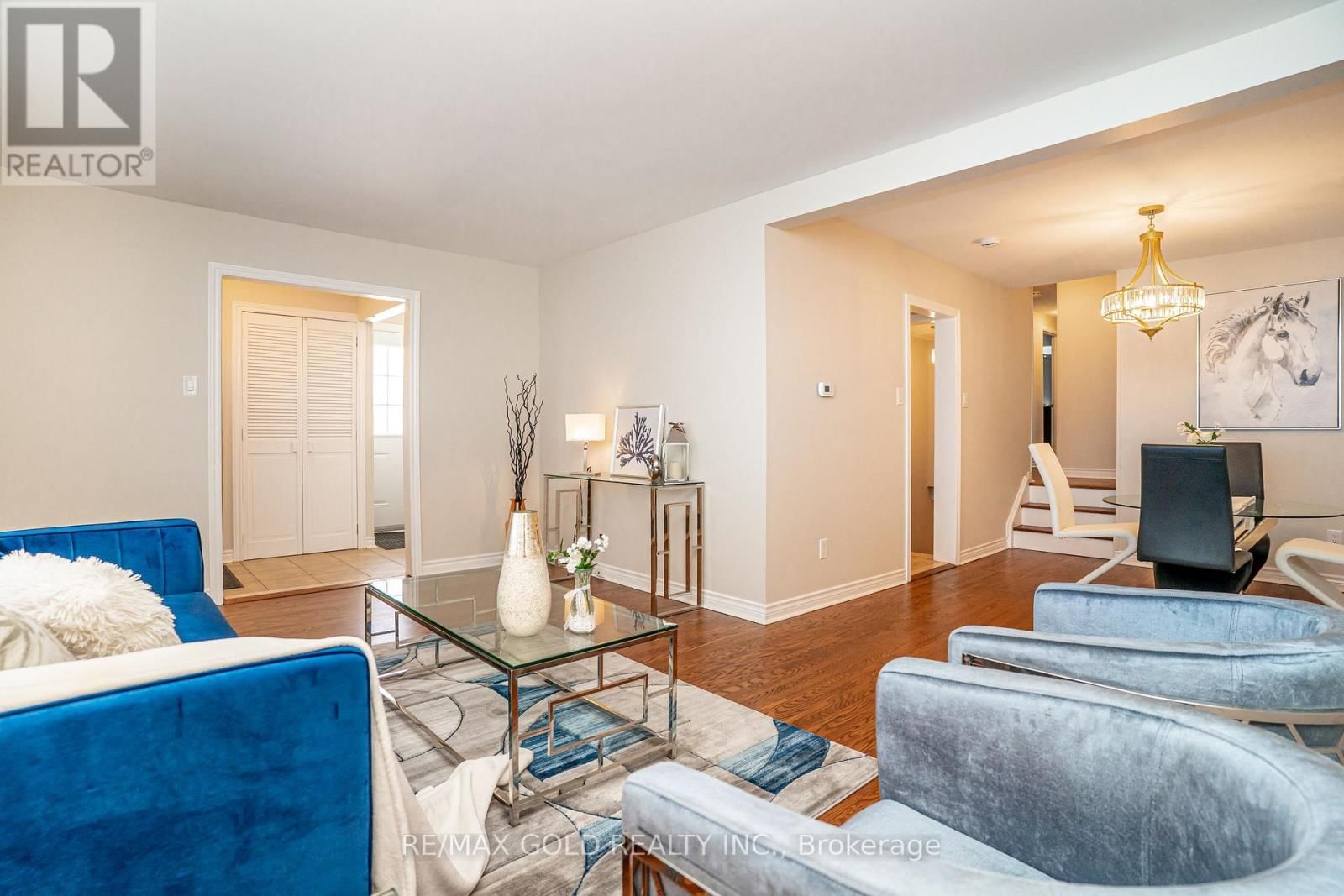 27 DAVENPORT CRESCENT Image 9