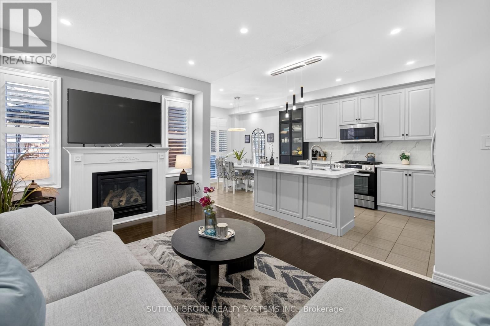 10 MUNCH PLACE Image 20