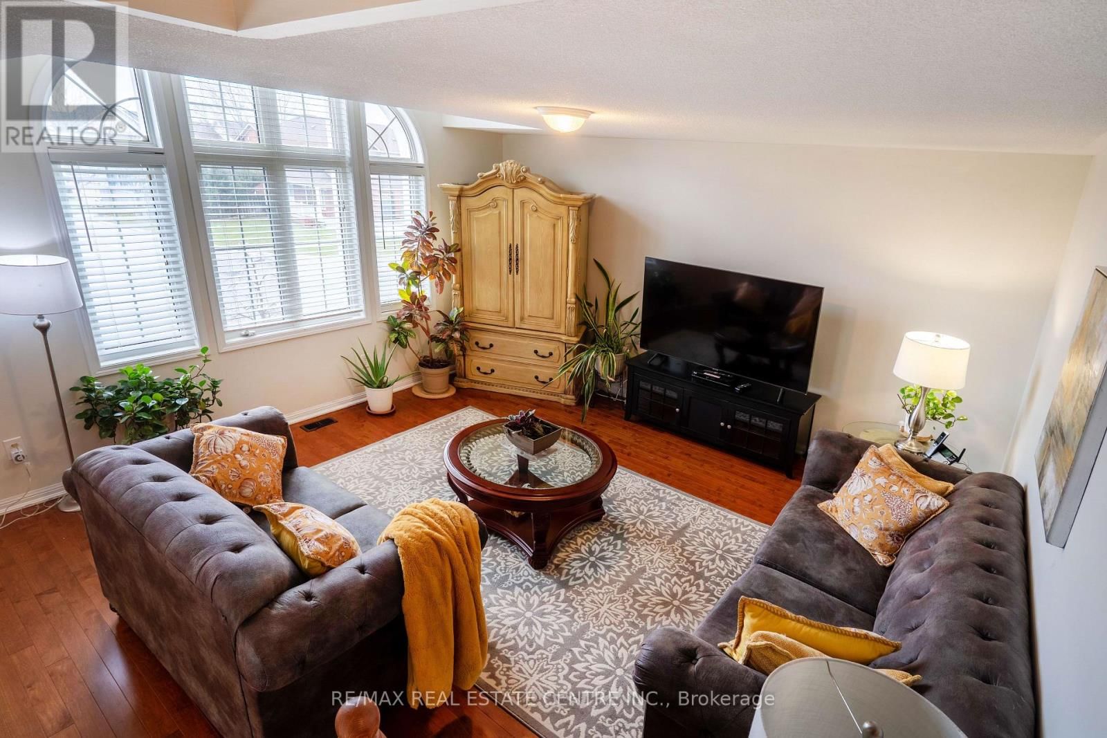 673 ARMSTRONG BOULEVARD Image 24