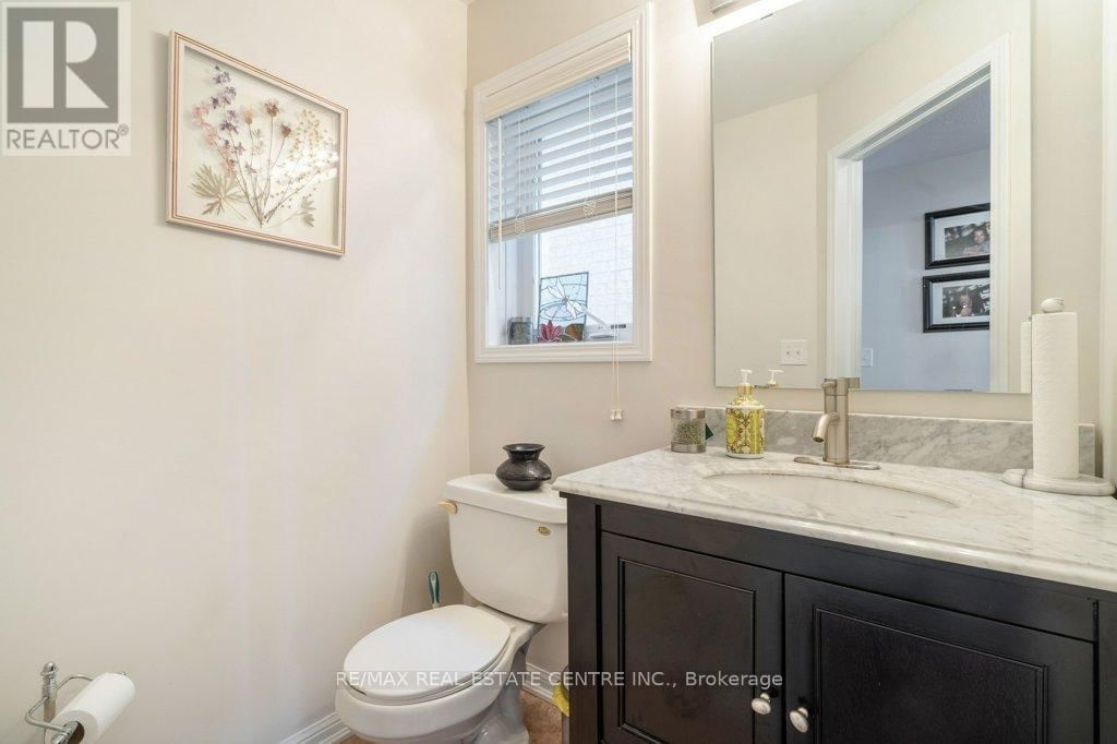 673 ARMSTRONG BOULEVARD Image 30